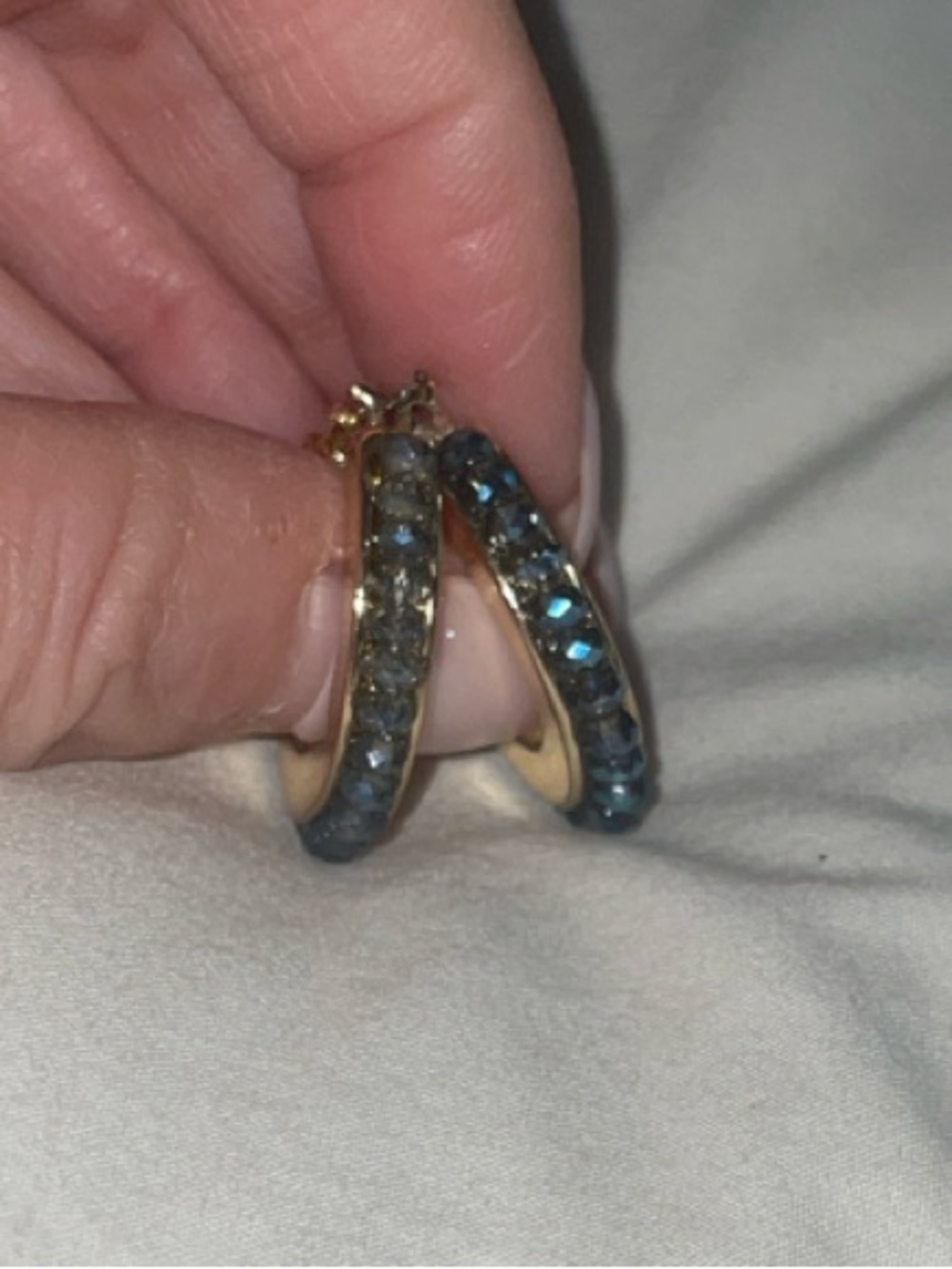 Vtg Kenneth Cole Signed Aurora Borealis Blue Crystal  Earrings